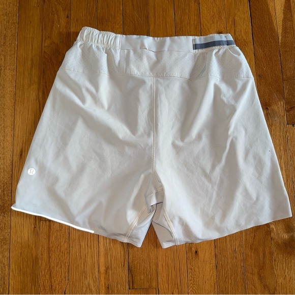 LULULEMON Men’s Fast & Free Shorts 6” White Small *LINER CUT OUT* - Picture 3 of 6